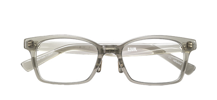 s03:clear warm gray 90